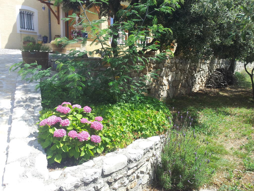 Mas De Courreges Hotel Saint Hippolyte du Fort Bagian luar foto